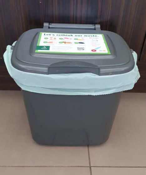 CLEANSTAR - BONNIE BIO 30L COMPOSTABLE BIN &amp; RUBBISH BAGS – ROLL OF 15