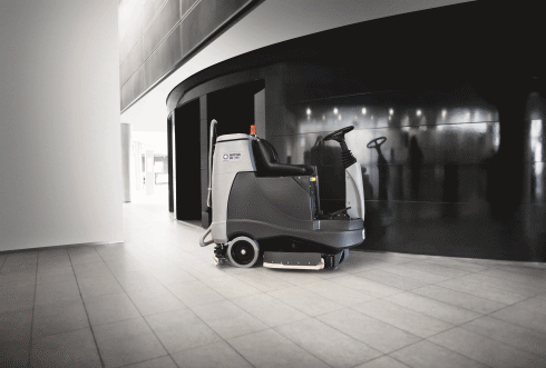 NILFISK - BR755 MID-SIZED RIDE ON