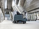 NILFISK - BR755 MID-SIZED RIDE ON